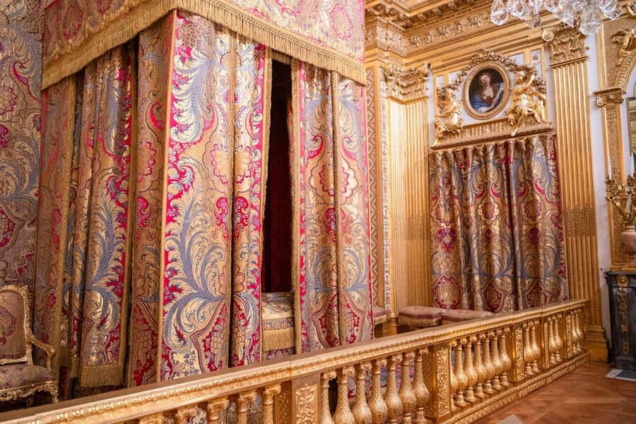 Skip-the-Line Versailles Palace & Garden Tour with Transport - The Royal Opera and the palace route