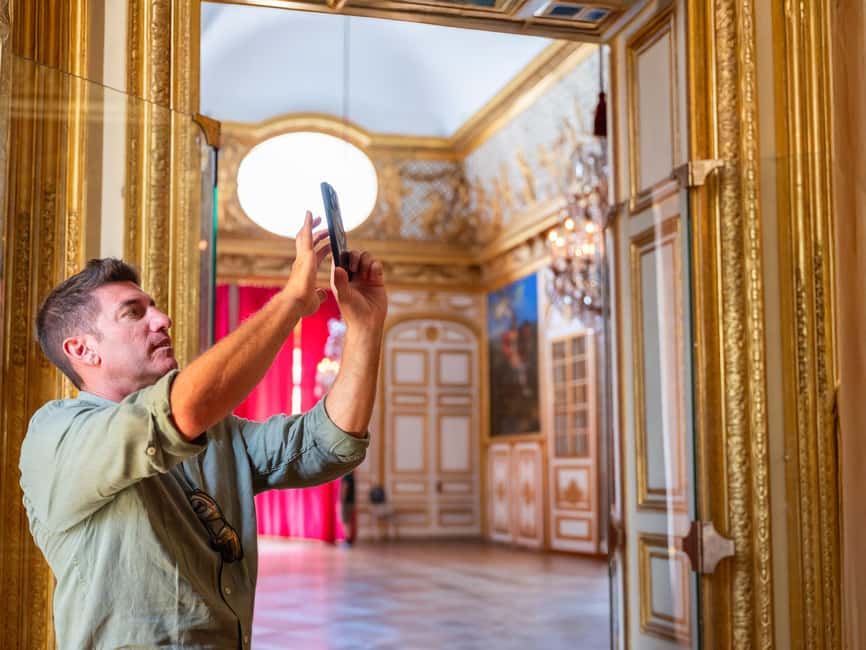 Skip-the-Line Versailles Palace & Garden Tour with Transport - Practical details that can make or break the day