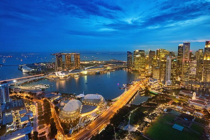 (Small Group) Night Wonders of Singapore: Cruise & Light Shows - Supertree Grove and Garden Rhapsody