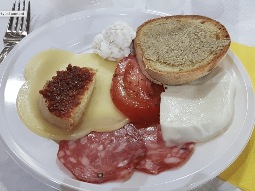 Sorrento: Walking Tour in Lemon Garden w/ Food Tasting - Limoncello, marmalade, and olive oil