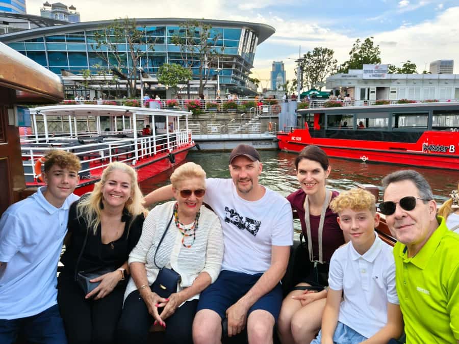 Spectra & Garden Rhapsody Shows with Singapore River Cruise - Garden Rhapsody gives the night its most memorable setting