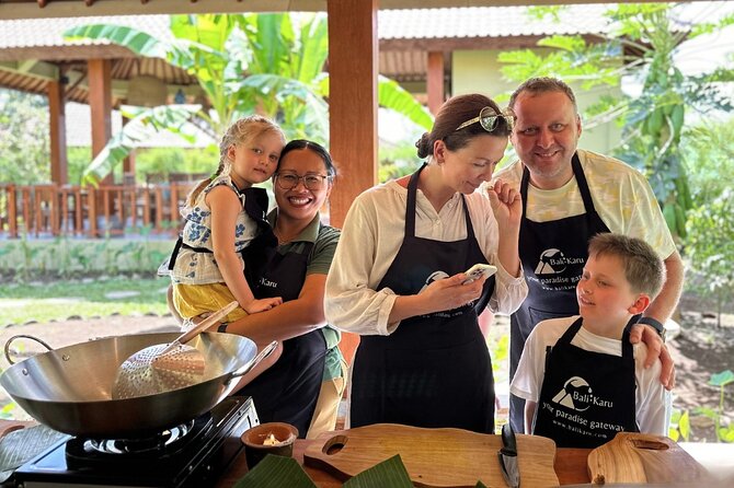 Spice Garden, Jamu & Cooking Class in Bali Village - A traditional compound and Belulang Hot Spring