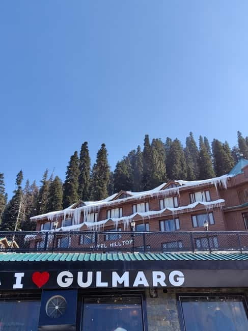 Srinagar: Gulmarg Day Tour - Explore the Meadow of Flowers - Winter roads and the Tangmarg jeep option