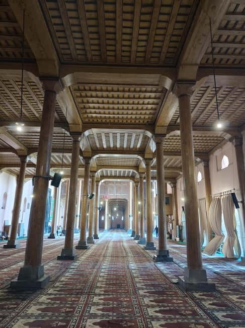 Srinagar: Private Old City and Mughal Gardens Guided Tour - Starting at Hari Parbat and Pari Mahal