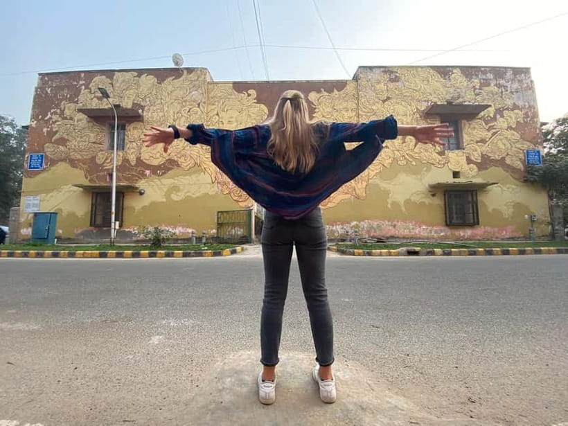 Street Art Walk with Chai & Snack - Walking through Lodhi Gardens