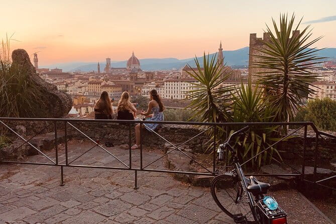 Sunset Bike tour of Florence &Rose Garden & Piazzale Michelangelo - Key points at a glance