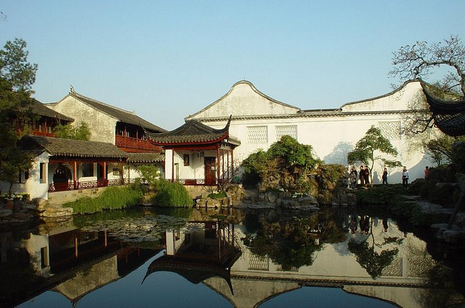 Suzhou Day Tour from Shanghai to Classical Garden, Tongli Water Town - Three hours among Tongli’s canals and bridges