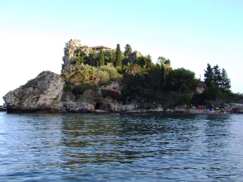 Taormina: Boat Tour to Taormina & Giardini Naxos with Drink - Almond paste and an aperitif on board