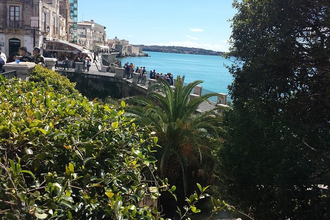 Taxi from and to Giardini Naxos, Taormina, Letojanni, Trappitello or vice-versa. - The four places covered by the service