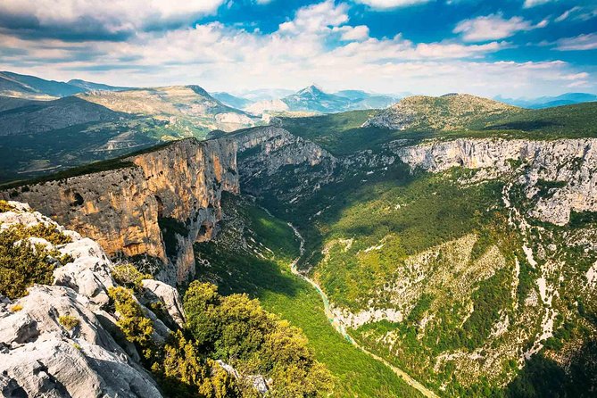 The Grand Canyon of Europe and Its Lavender Fields Small group - Saut du Loup waterfalls: a quick green opening