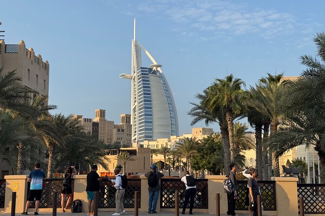 The Luxe Dubai Experience Towers, Gardens and Glamour - Key points at a glance