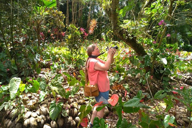 The Montreal Garden Tour with Fraser's Taxi and Tours - Who will enjoy this St. Vincent tour