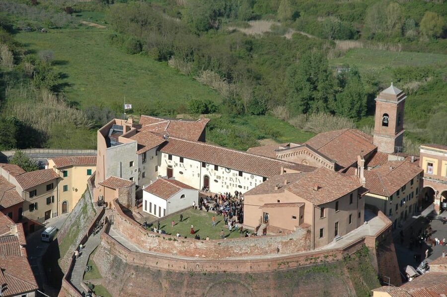 The Tuscan lavender field - Arriving at the lavender fields