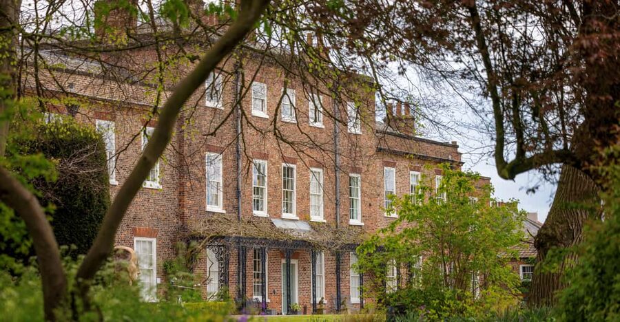 Thirsk Hall: Sculpture Garden Ticket - Gallery One and the Orangery