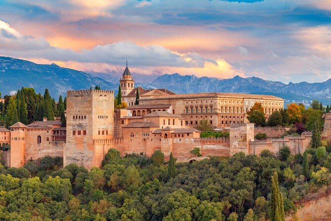 Tickets included: Alhambra Tour (Gardens, Alcazaba, Generalife) - Key points to know before booking
