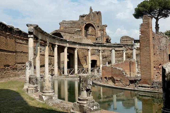 Tivoli Gardens and Hadrian's Villa full day guided tour - The Aniene waterfall stop