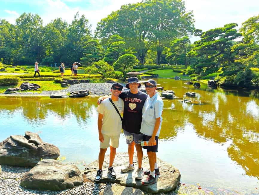 Tokyo: Edo Castle Ruins & Imperial Palace East Garden Tour - Edo Castle ruins show the scale of shogun power