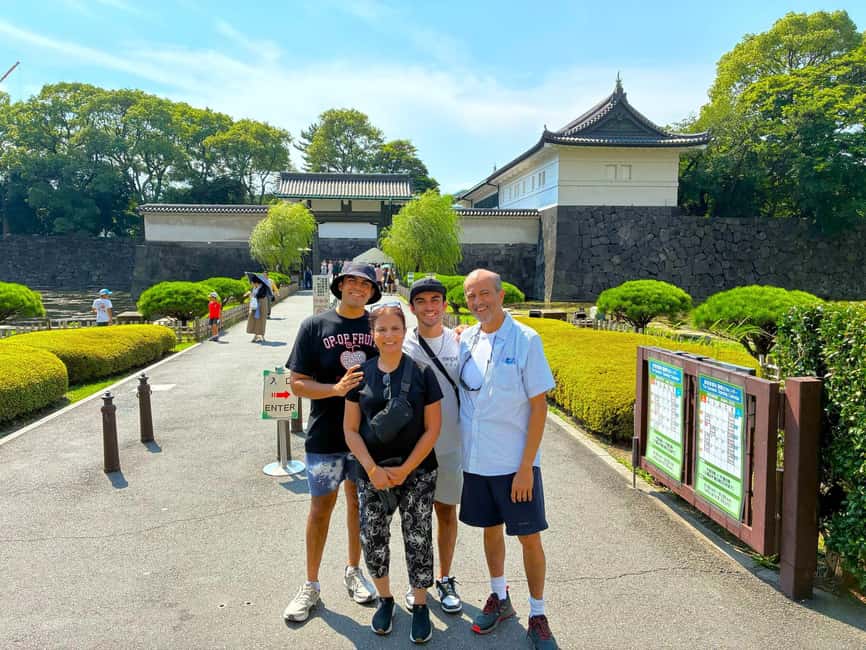 Tokyo: Edo Castle Ruins & Imperial Palace East Garden Tour - The Tenshu-dai gives you a broad view of the grounds