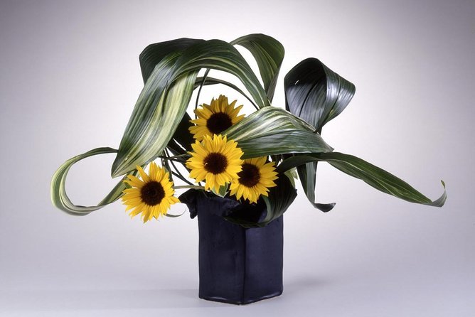 Tokyo Ikebana, Japanese Traditional Flower Arrangement Experience - Who should book this experience