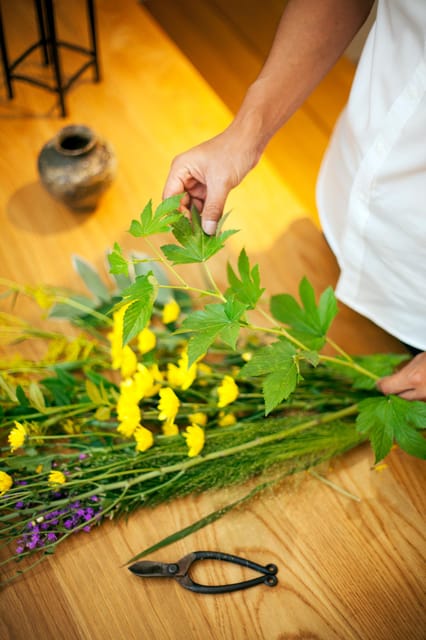 Tokyo: Ikebana Workshop at Ginza - Starting at the Nonohana Tsukasa Building