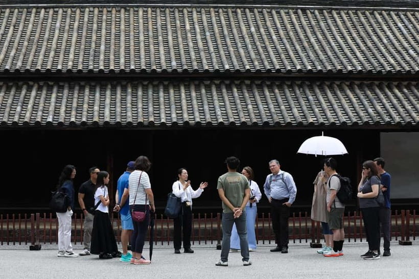 Tokyo: Imperial Palace East Gardens Walking Tour - Ninomaru Garden’s quieter pleasures