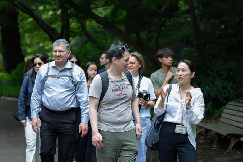 Tokyo: Imperial Palace East Gardens Walking Tour - Who should book this walk?