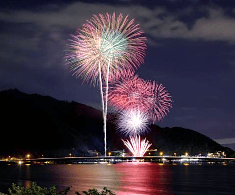 Tokyo: Mount Fuji Tour and Hakone Sakura Cherry Blossom Trip - Narusawa Ice Cave for something different