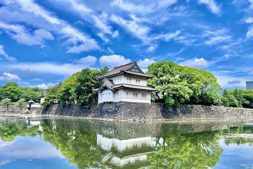 Tokyo: Pvt. Tour - Edo Castle & Imperial Palace East Gardens - The best time to book this walk