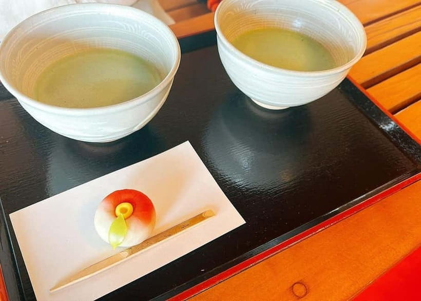 Tokyo: Tsukiji Market and Hama-rikyu Gardens Guided Tour - Optional matcha and wagashi in the garden