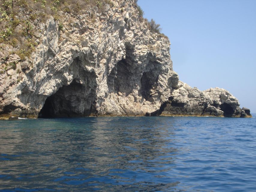 Tour di Giardini Naxos/Taormina, Isola Bella, Grotta Azzurra - What the captains add