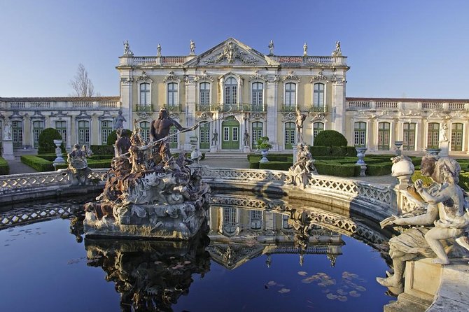 Tour fantastic time with us and meet all the coners of this garden near the sea - Starting at Marquês de Pombal Square