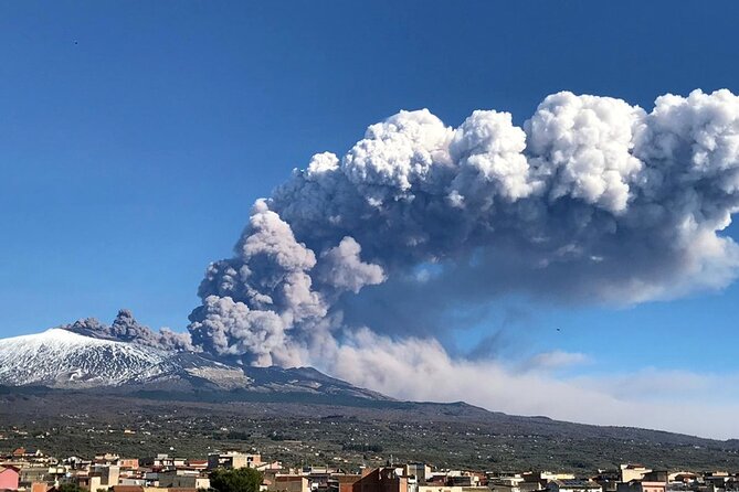 Tour to Etna Volcano and Taormina from Giardini Naxos - Taormina - What the private format changes