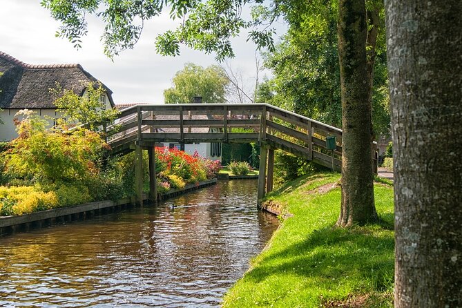 Tour to Giethoorn and Keukenhof Tulip Fields from Amsterdam - Booking Timing and Cancellation