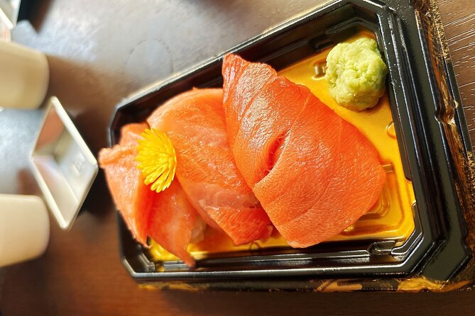 Tsukiji Food Strolling and Hama Rikyu Garden Walking Tour - Why Tsukiji and Hama Rikyu work so well together