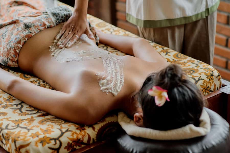 Ubud: 2-Hour Spa with Flower Bath & Rice Field View - Who should book this experience
