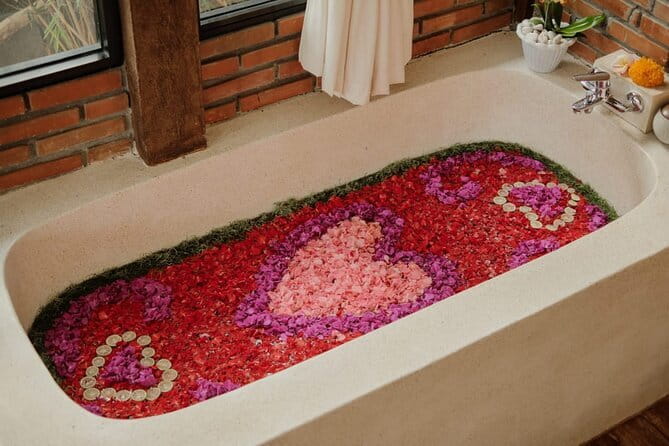 Ubud Balinese Massage Scrub And Flower Bath Experience - Starting at Samana Aksata Spa in Ubud