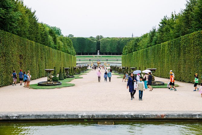 Versailles Château and Gardens Walking Tour - Meeting at the Versailles train station