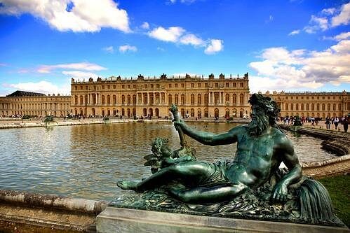 Versailles Château and Gardens Walking Tour - Fountain shows and musical gardens