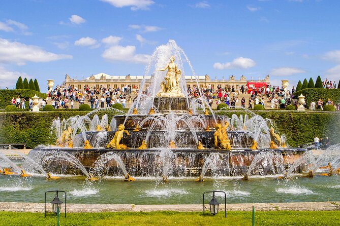 Versailles Gardens Walking Tour with Audioguide (no tickets) - The Grand Canal and the long royal view
