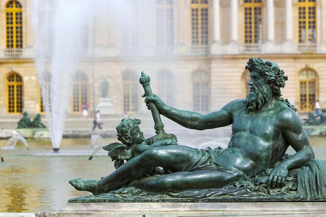 Versailles Gardens Walking Tour with Audioguide (no tickets) - The two-hour timing and group size