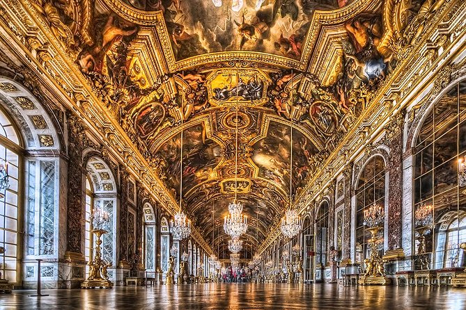 Versailles & Giverny Private Day Tour Luxury van & Private Guide - Entering the Palace of Versailles
