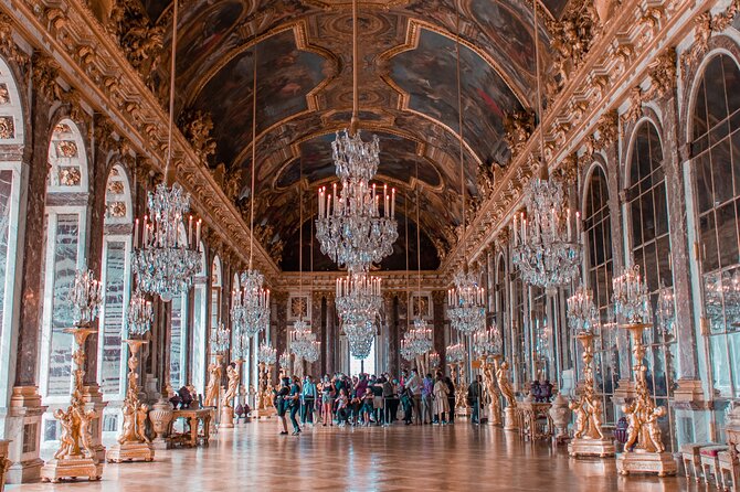 Versailles Palace & Gardens Guided Tour - Why Versailles works better with a guide