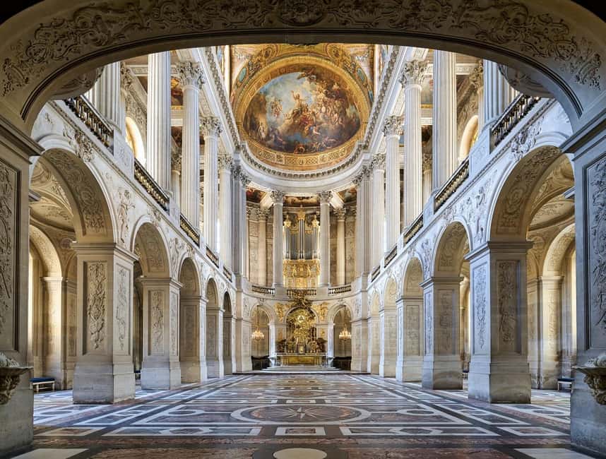 Versailles: Palace & Gardens Guided Tour with Entry Tickets - Walking, crowds, and access