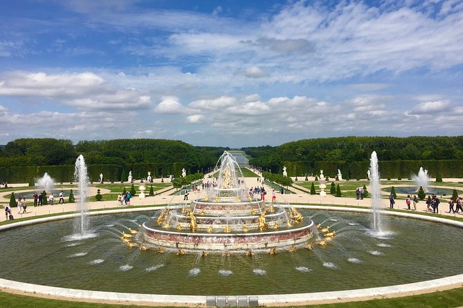 Versailles Palace & Giverny Private Tour with Lunch&Hotel Pick-up - Time in the village after the gardens