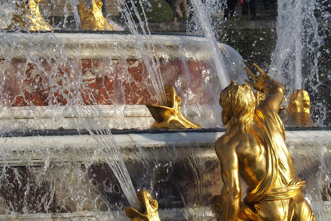 Versailles Palace Guided Experience and Gardens Entry 10 PPL Max - How much value do you get for $167?