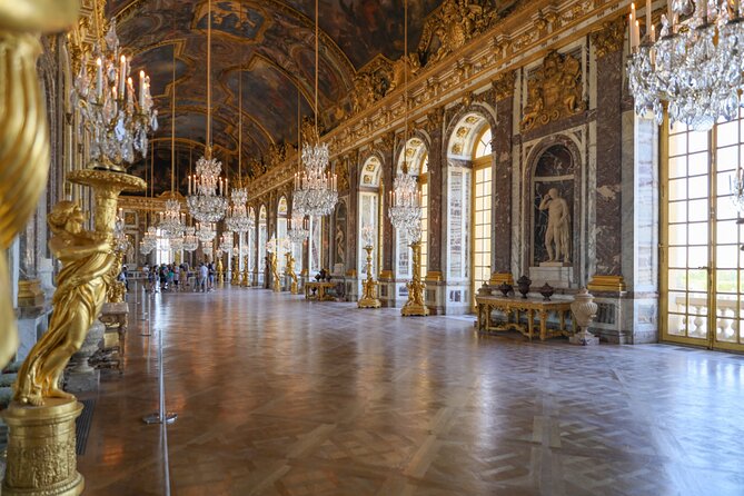 Versailles Palace Guided Experience and Gardens Entry 10 PPL Max - Walking, crowds, and mobility concerns