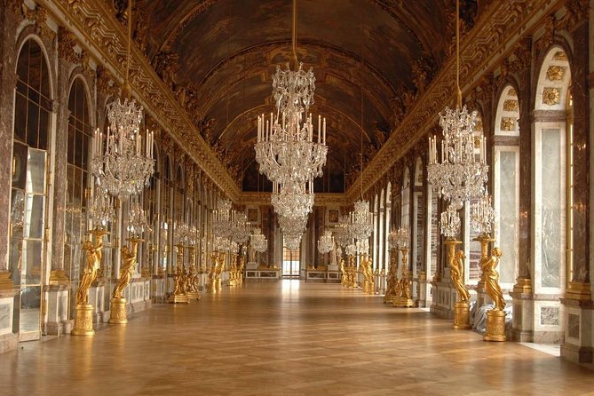 Versailles Private Day Excursion with Palace, Gardens & Trianon - Walking through André Le Nôtre’s gardens