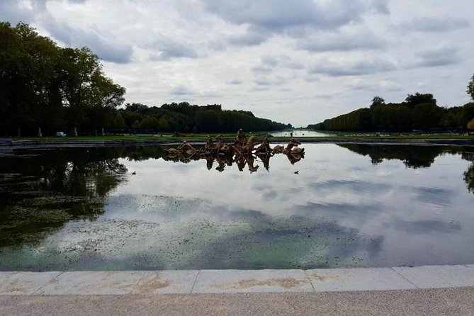 Versailles Royal Palace & Gardens Private Tour by Golf Cart - Inside the palace: one hour and thirty minutes of royal rooms