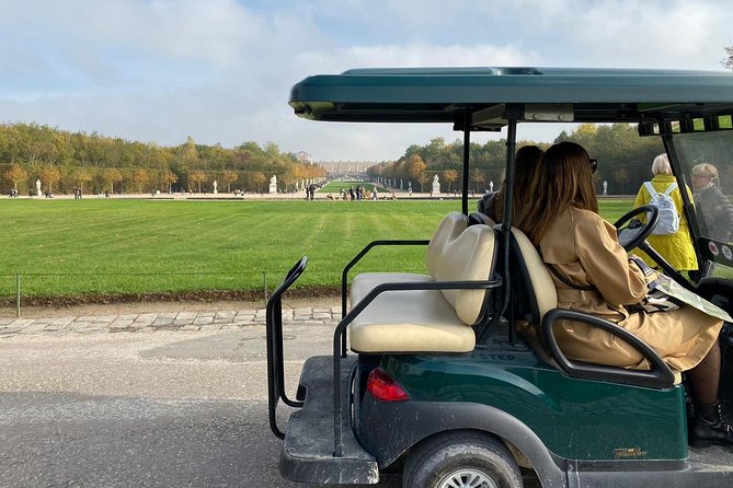Versailles Royal Palace & Gardens Private Tour by Golf Cart - What makes the private guide useful