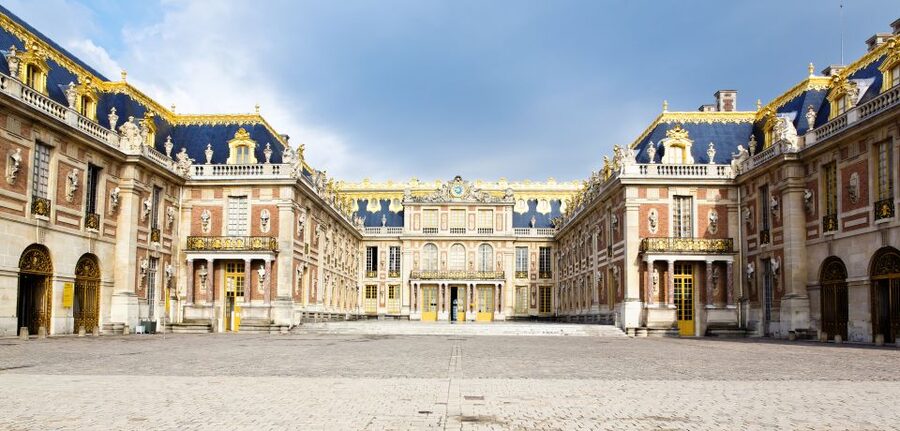 Versailles: Skip-the-Line Guided Tour of Palace with Gardens - The Hall of Mirrors